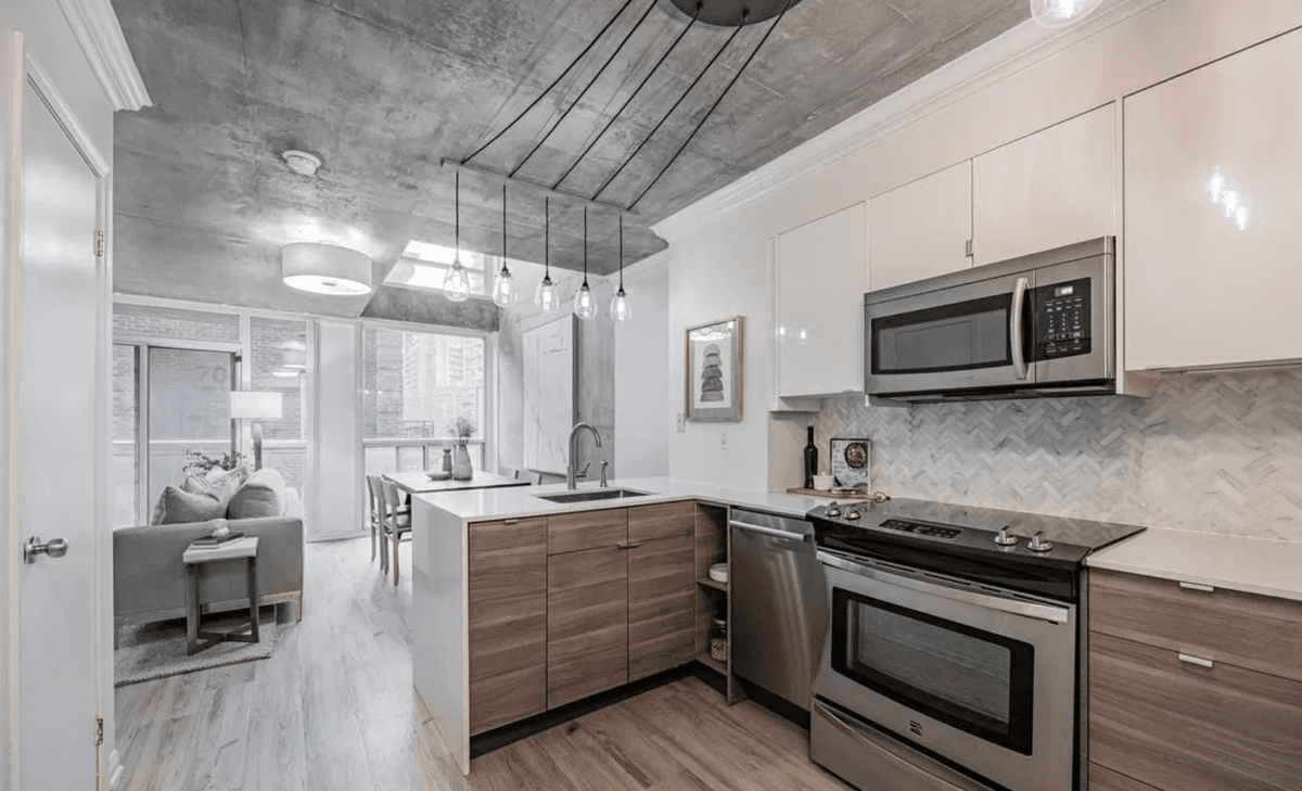 1029 King St W, Unit 242