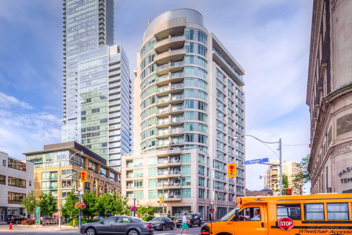 8 Scollard St, Unit 1308